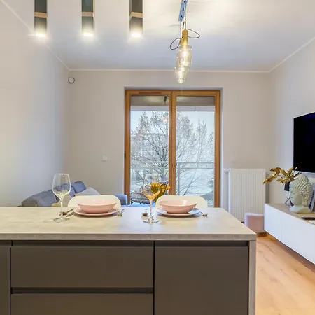 Piekny Bobrowiecka Z Balkonem Lägenhet Warszawa