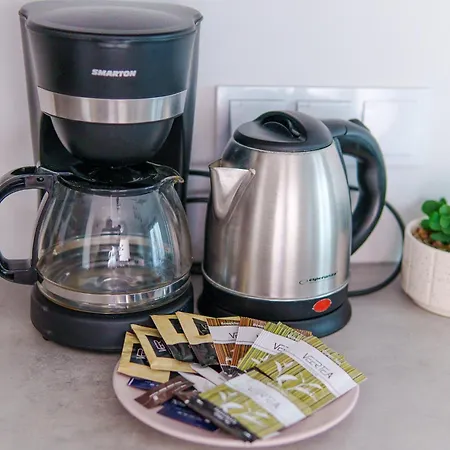 アパート Piekny Bobrowiecka Z Balkonem ワルシャワ