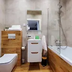 Piekny Bobrowiecka Z Balkonem Varsavia